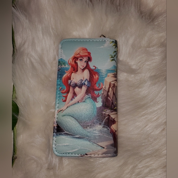 Ariel The Little Mermaid Wallet - Picture 2 of 6